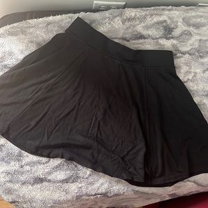 Cute black skirt